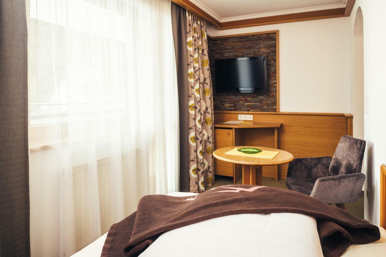 Hotel Garni Angela Ischgl Exterior photo